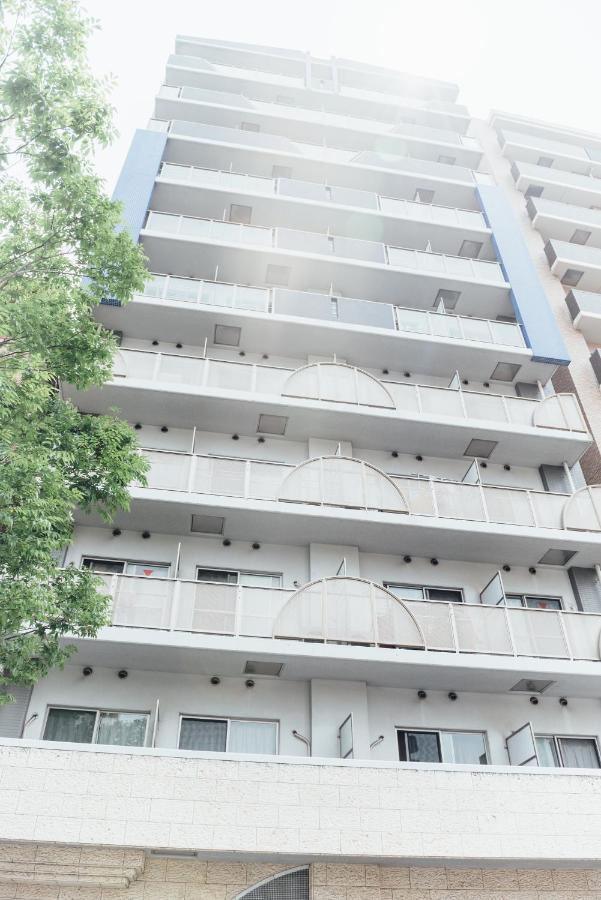 Royal Heights Sakuragawa Apartemen *
