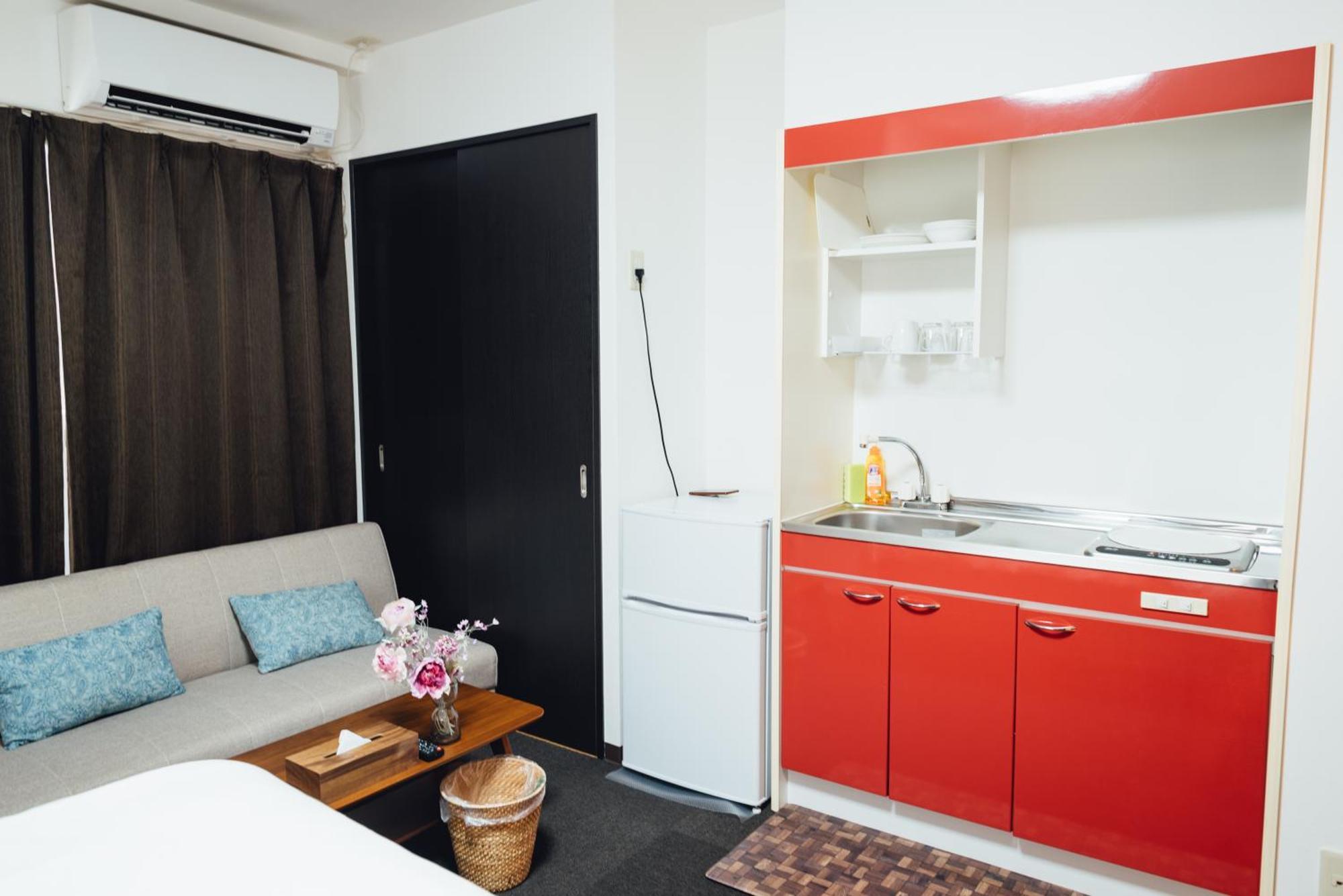 Royal Heights Sakuragawa Apartemen *